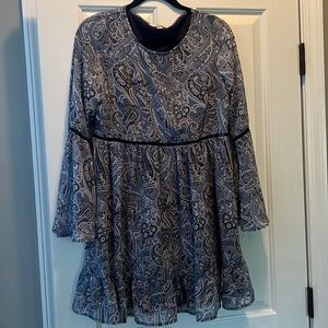 Speechless Top, Size LARGE, Color Navy Blue